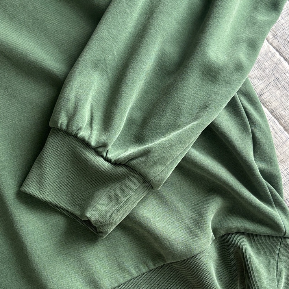 Athleta Seasoft Green V-Neck Sweatshirt - Picture 4 of 5